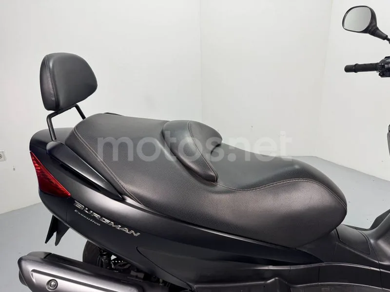Suzuki Burgman 125 - Vista 7