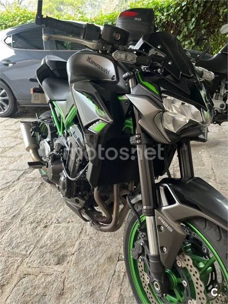 Kawasaki Z900 - Vista 6