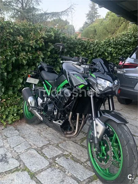Kawasaki Z900 - Vista 7
