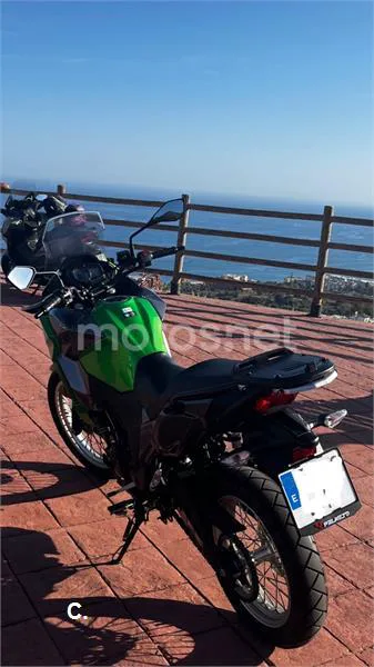 Kawasaki Versys-X 300 - Vista 3