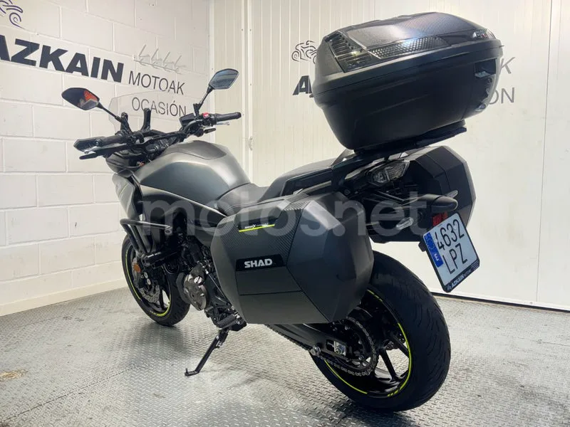 Yamaha Tracer 7 - Vista 4