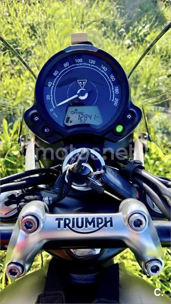 Triumph Street Twin - Vista 5