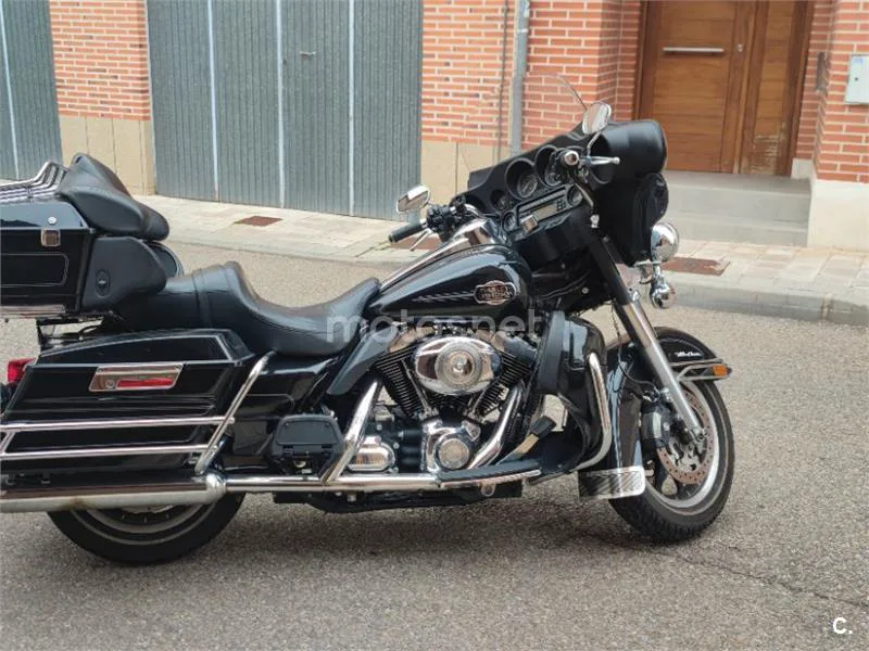 Harley-Davidson Electra Glide Standard - Vista 4