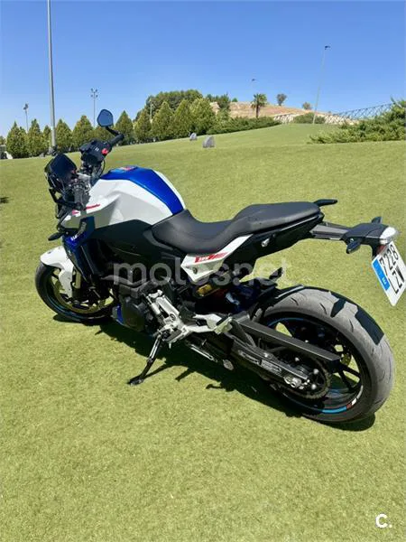 BMW F 900 R - Vista 5