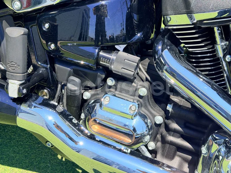 Harley-Davidson Sport Glide - Vista 11