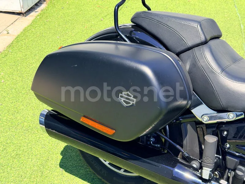 Harley-Davidson Sport Glide - Vista 13