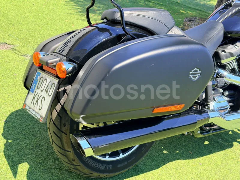 Harley-Davidson Sport Glide - Vista 15