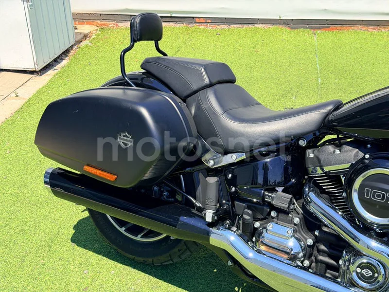 Harley-Davidson Sport Glide - Vista 10