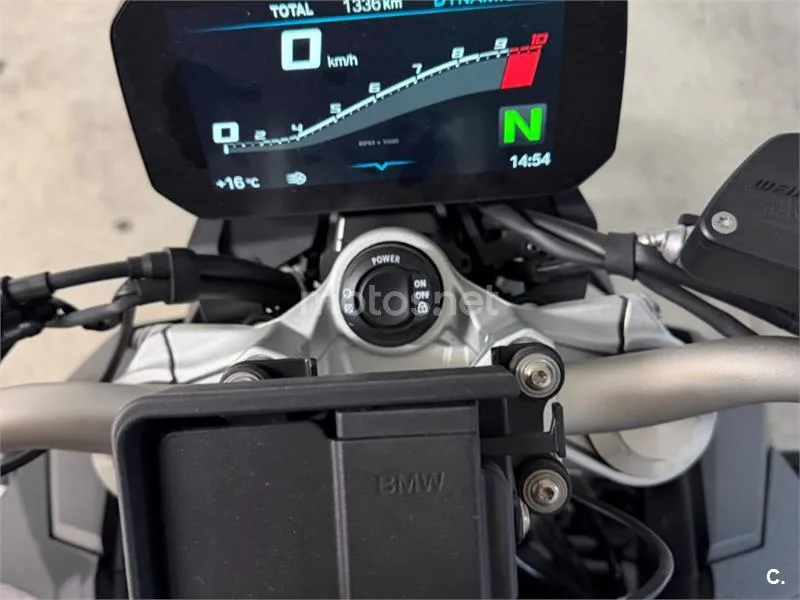 BMW F 900 R - Vista 6