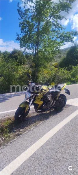 Honda CB1000R - Vista 4