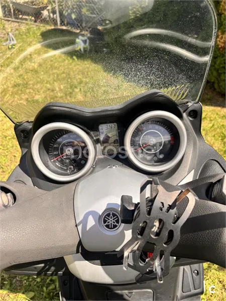 Yamaha XMAX 250 - Vista 8