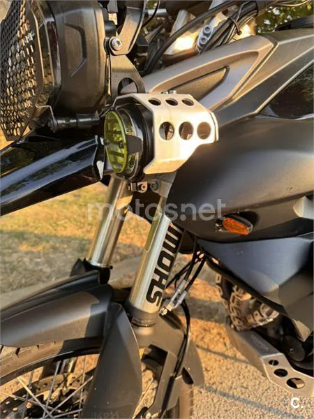 Triumph Tiger 800 XC - Vista 3