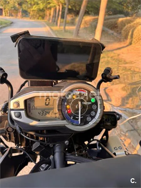 Triumph Tiger 800 XC - Vista 8