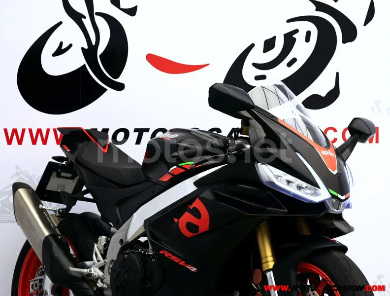 Aprilia RSV4 - Vista 4