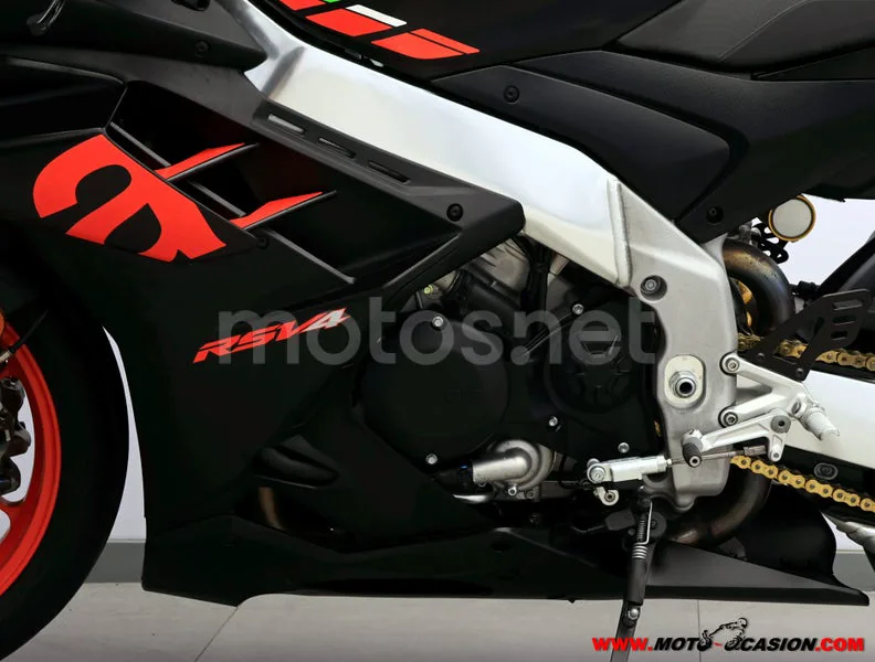 Aprilia RSV4 - Vista 10