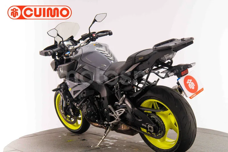 Yamaha MT-10 - Vista 6