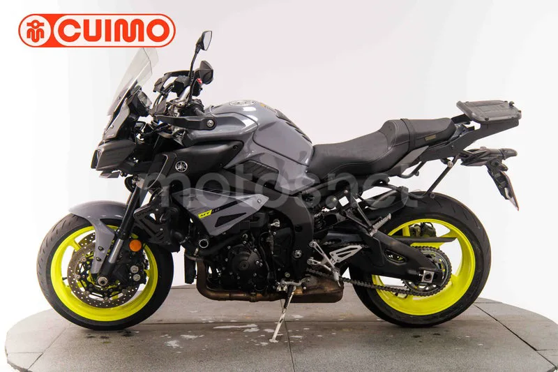 Yamaha MT-10 - Vista 8