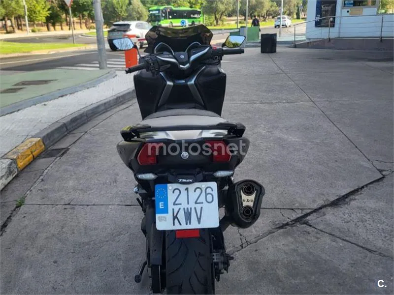 Yamaha TMAX 530 - Vista 4