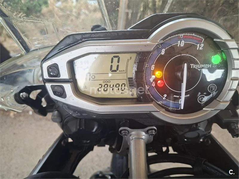 Triumph Tiger 800 XC - Vista 4