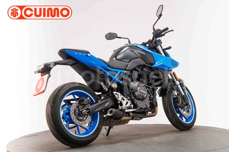Suzuki GSX-8S - Vista 4