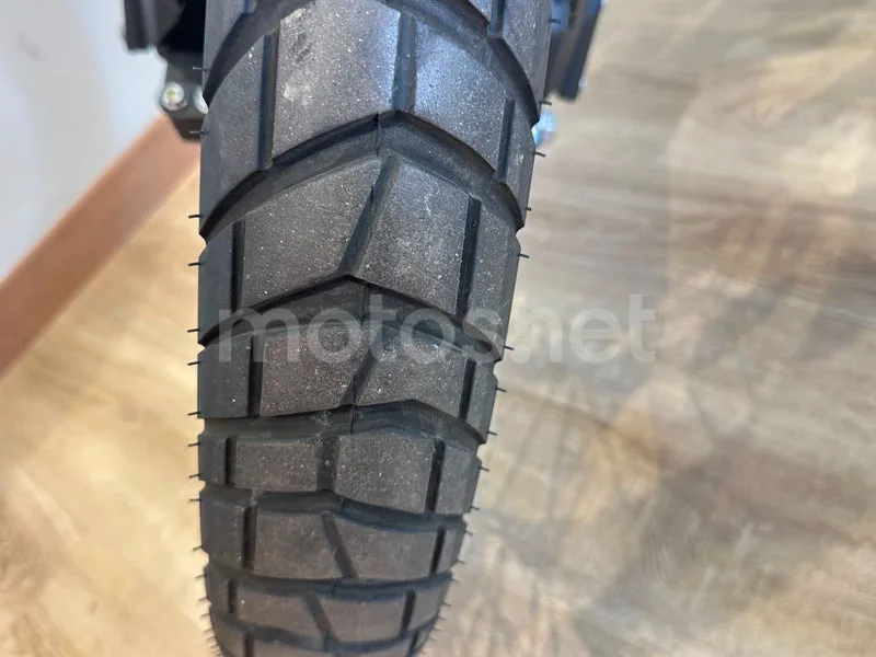 Honda CRF1100L Africa Twin - Vista 10