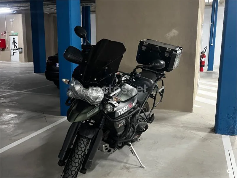Triumph Tiger 800 XC 7000 € 2015 Sevilla - 1