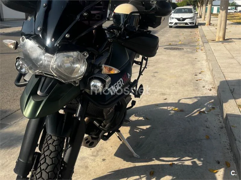 Triumph Tiger 800 XC - Vista 9