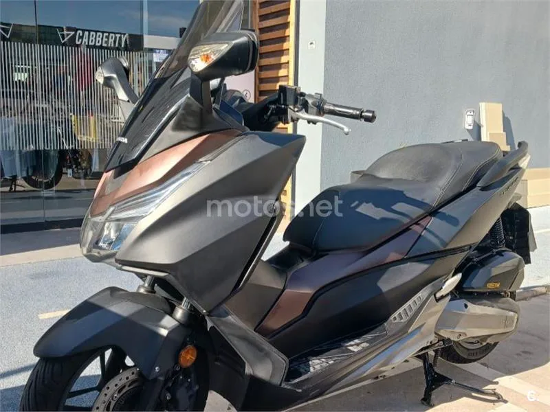 Honda Forza 125 - Vista 3