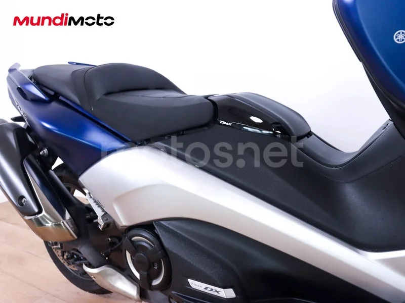 Yamaha TMAX 530 - Vista 19