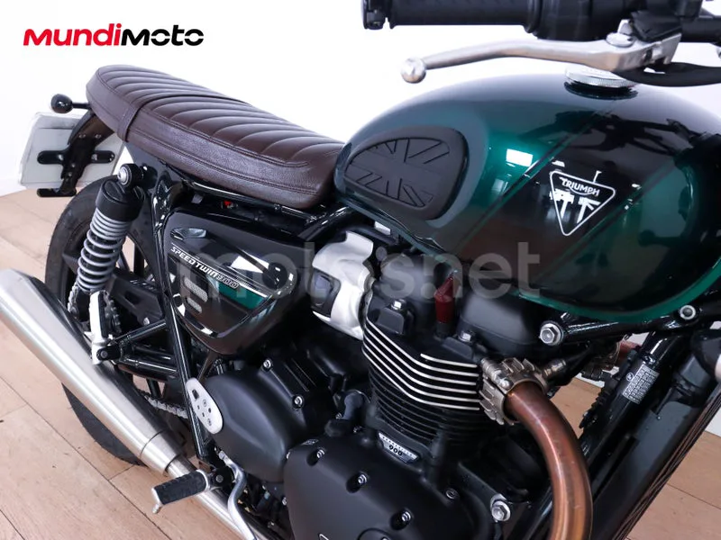 Triumph Speed Twin 900 - Vista 19