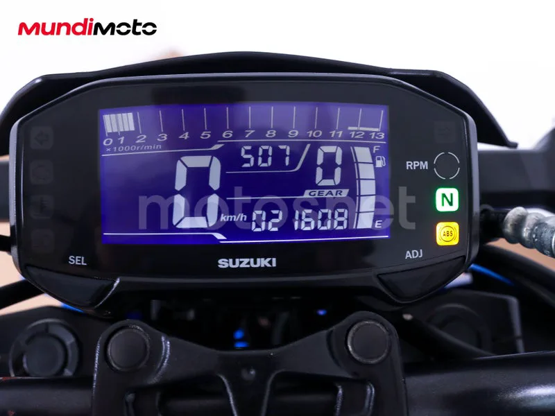 Suzuki GSX-S125 - Vista 12