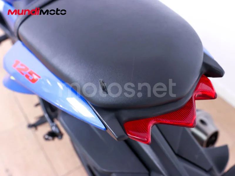 Suzuki GSX-S125 - Vista 40