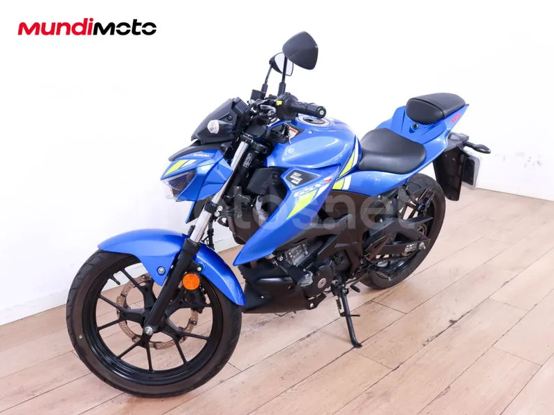 Suzuki GSX-S125 - Vista 7