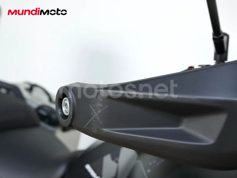 CFMOTO 800MT - Vista 16