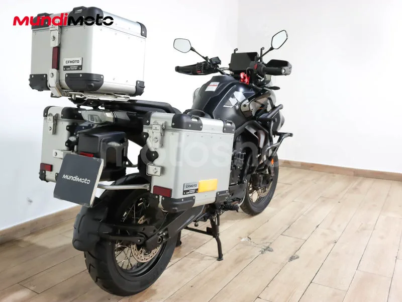 CFMOTO 800MT - Vista 3