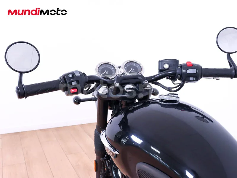 Triumph Bonneville T120 - Vista 11