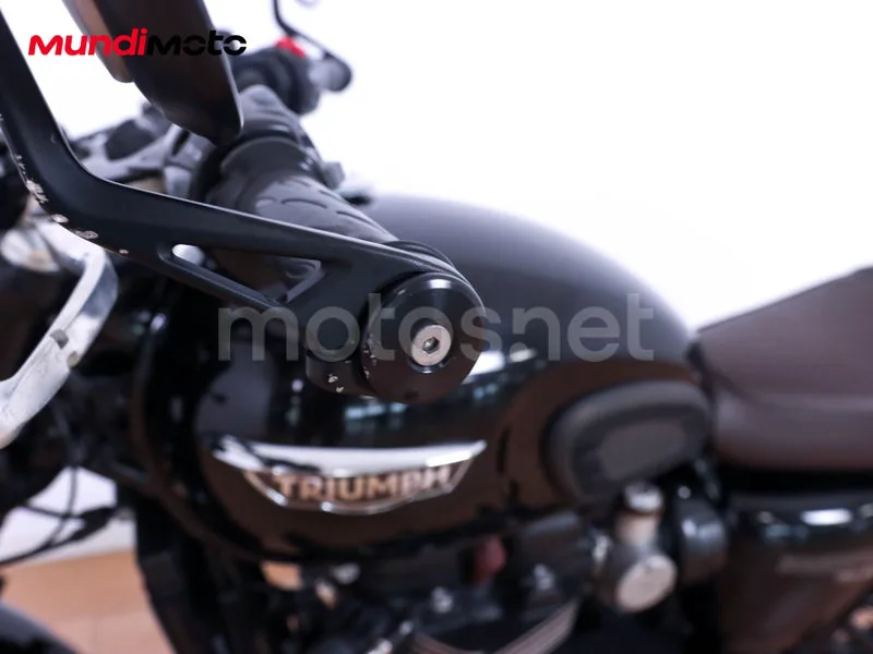Triumph Bonneville T120 - Vista 21