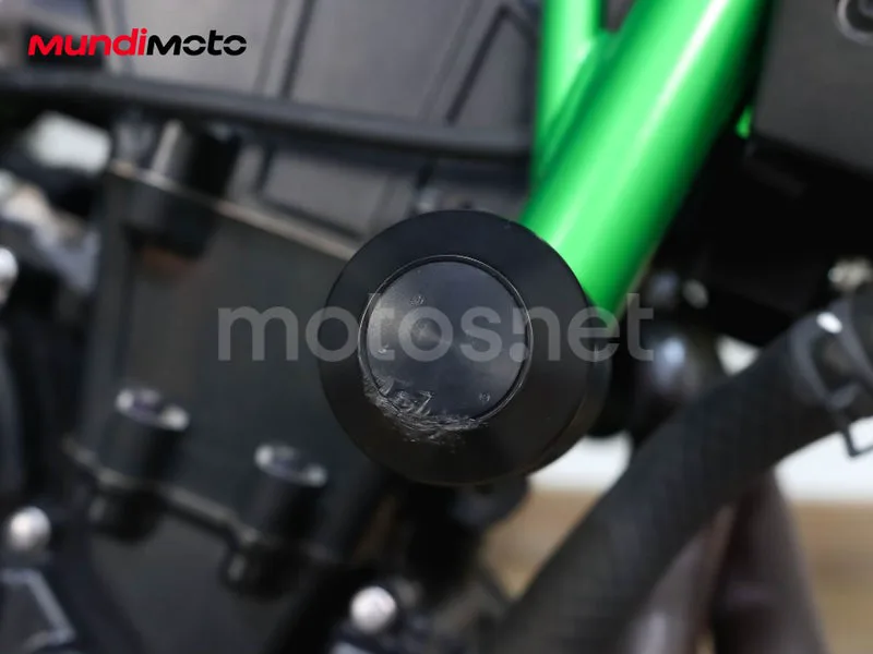 Kawasaki Z650 - Vista 19
