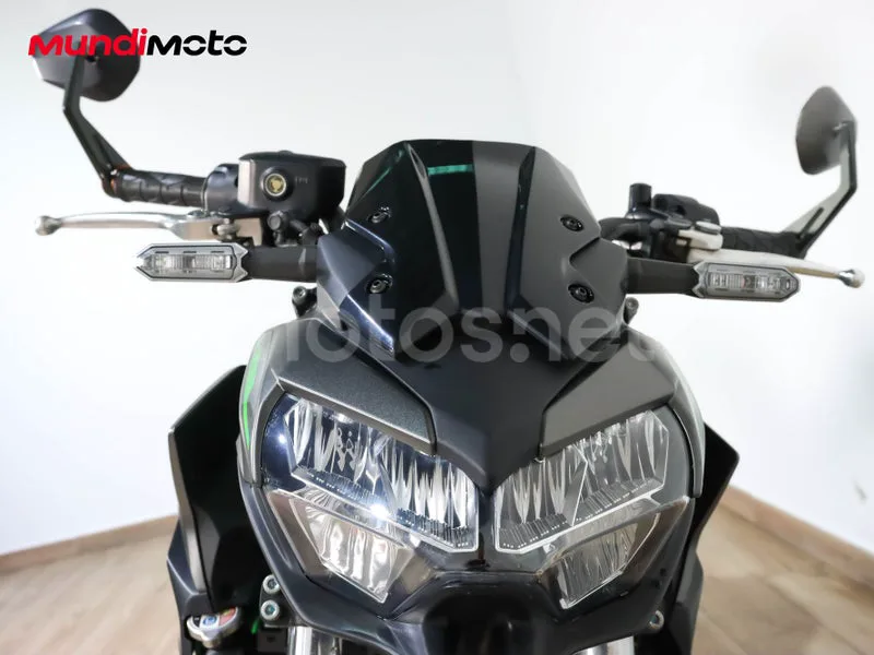 Kawasaki Z650 - Vista 5