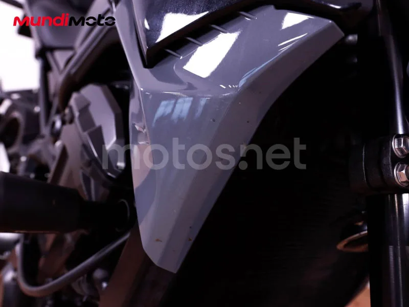 Kawasaki Z900 - Vista 14
