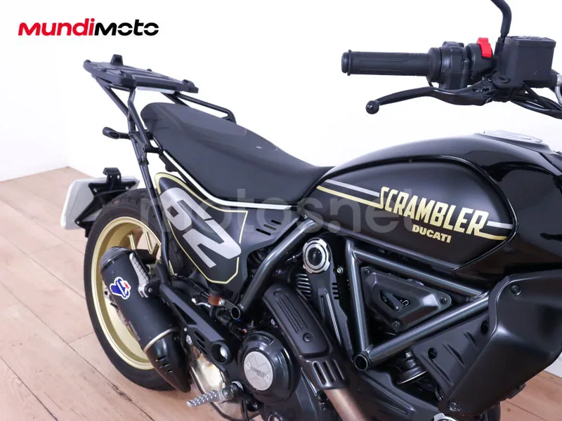 Ducati Scrambler - Vista 20