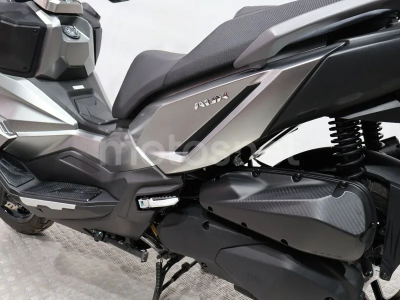 SYM ADX 300 - Vista 14