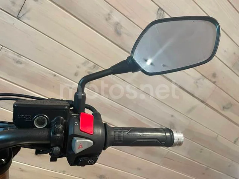 Honda CB500F - Vista 15