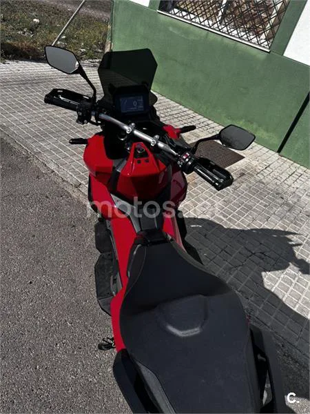 Honda X-ADV - Vista 4