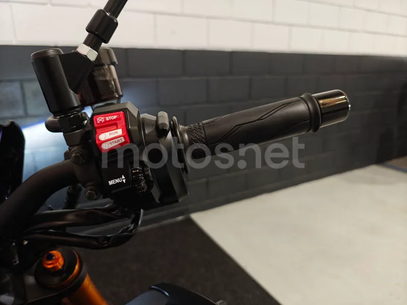 Yamaha MT-09 - Vista 10