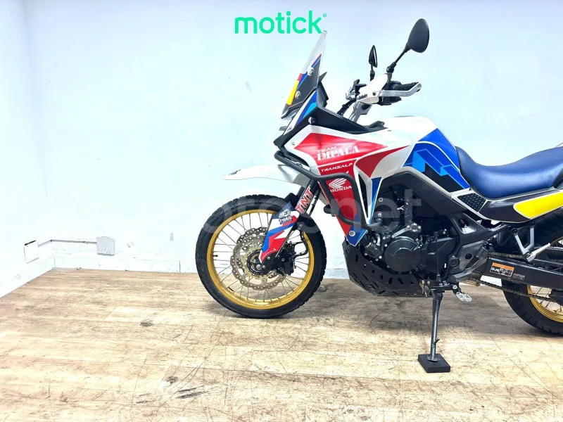 Honda XL750 Transalp - Vista 8