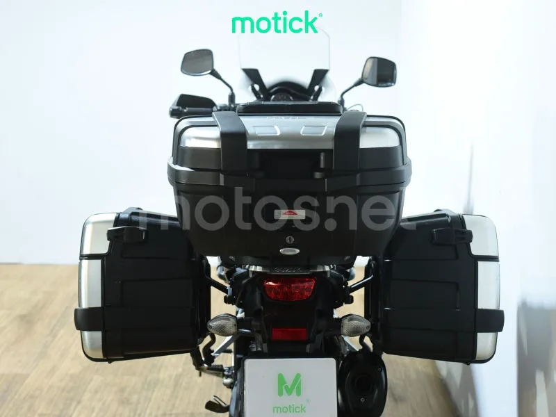 Suzuki V-Strom 1000 - Vista 6