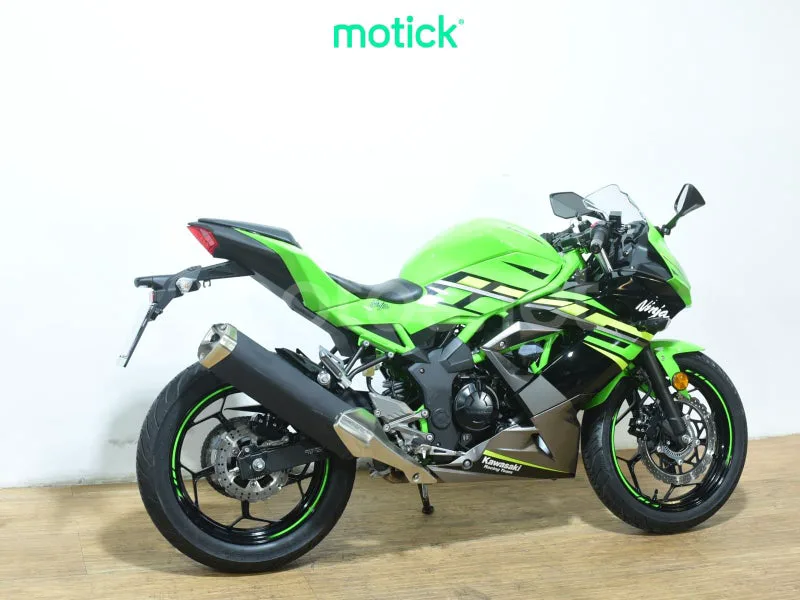 Kawasaki Ninja 125 - Vista 10