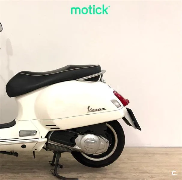 Vespa GTS 125 - Vista 8