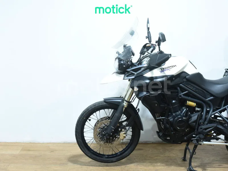 Triumph Tiger 800 XC - Vista 8